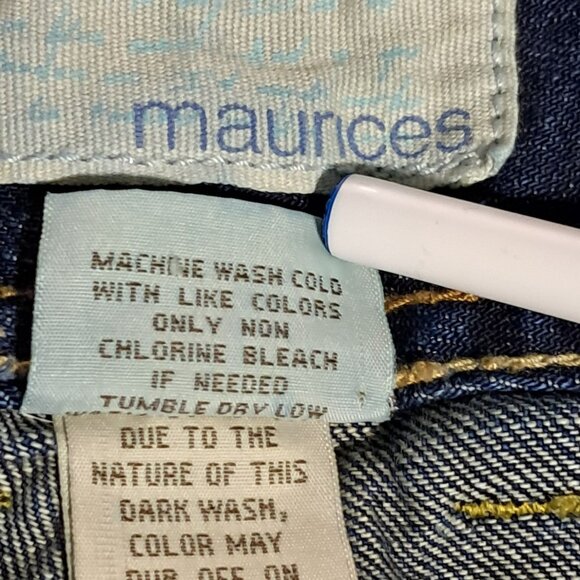 Maurices Distressed Capri Jeans Womens Juniors 5 / 6 Dark Blue Denim Wide Leg - Picture 10 of 10